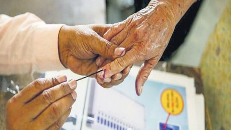 बुजुर्गों और दिव्यांगजनों के वोट संग आठ अप्रैल से शुरु होगी लोकतंत्र के महापर्व की शुरुआत
