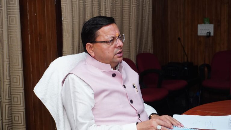 मुख्यमंत्री ने नई दिल्ली से वर्चुअल माध्यम से की चारधाम यात्रा की समीक्षा