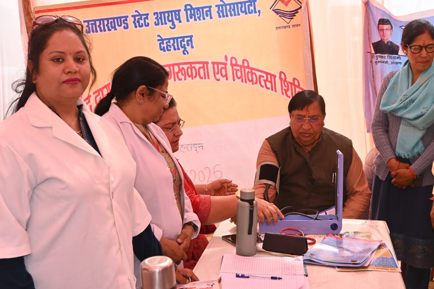 सरकार आपके द्वारः सांसद आदर्श ग्राम हरियावाला में सांसद नरेश बंसल ने सुनी जन समस्याएं